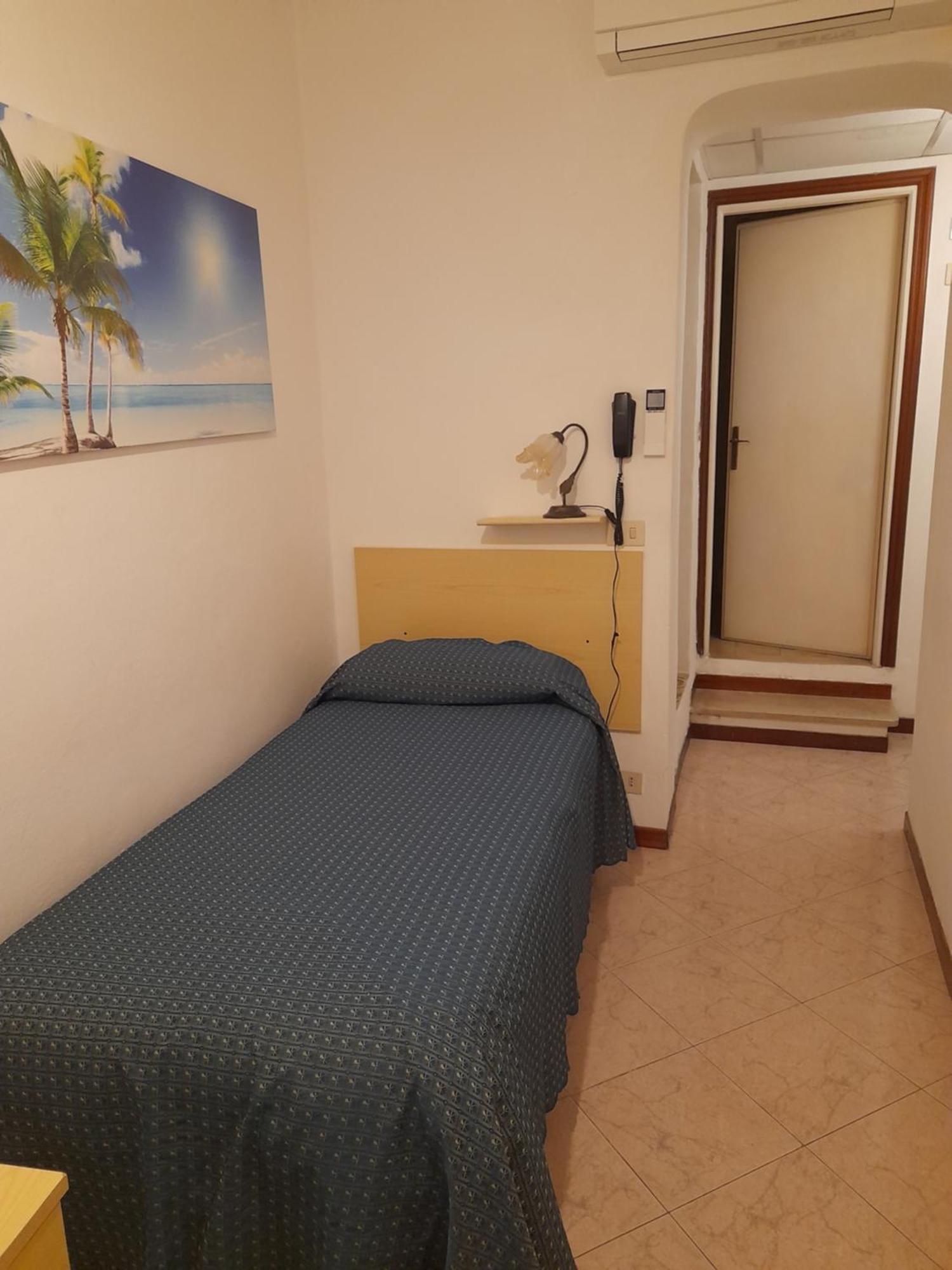 Hotel Anselmi Марчиана-Марина Экстерьер фото